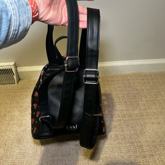 Disney X‎ Danielle Nicole Minnie Mouse Backpack with 3D Ears Black Red Fandom - Picture 4 of 8